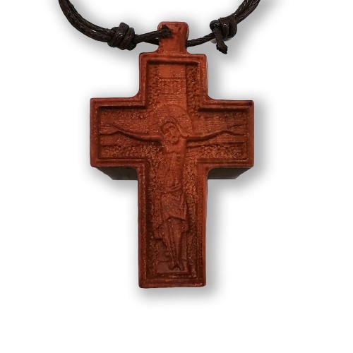 Krížik Athos ručne vyrezávaný